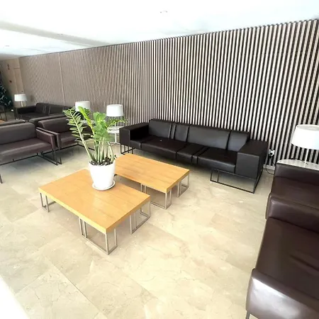 At Bronze Playa Apartment *